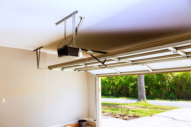 Top rated local Garage Door Panel Replacement specialists in Gladstone, MI